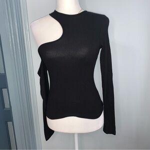 Emma & Sam Cutout Top Size Small